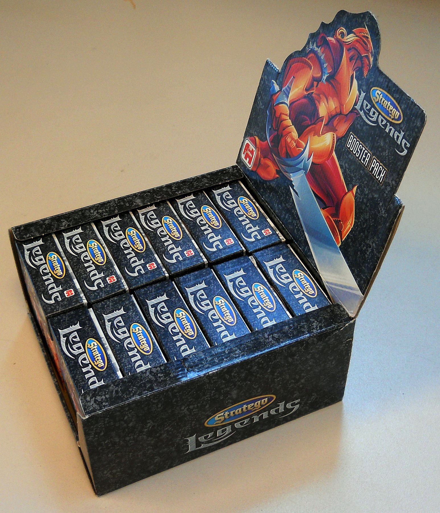 Stratego Legends: Booster Pack Display